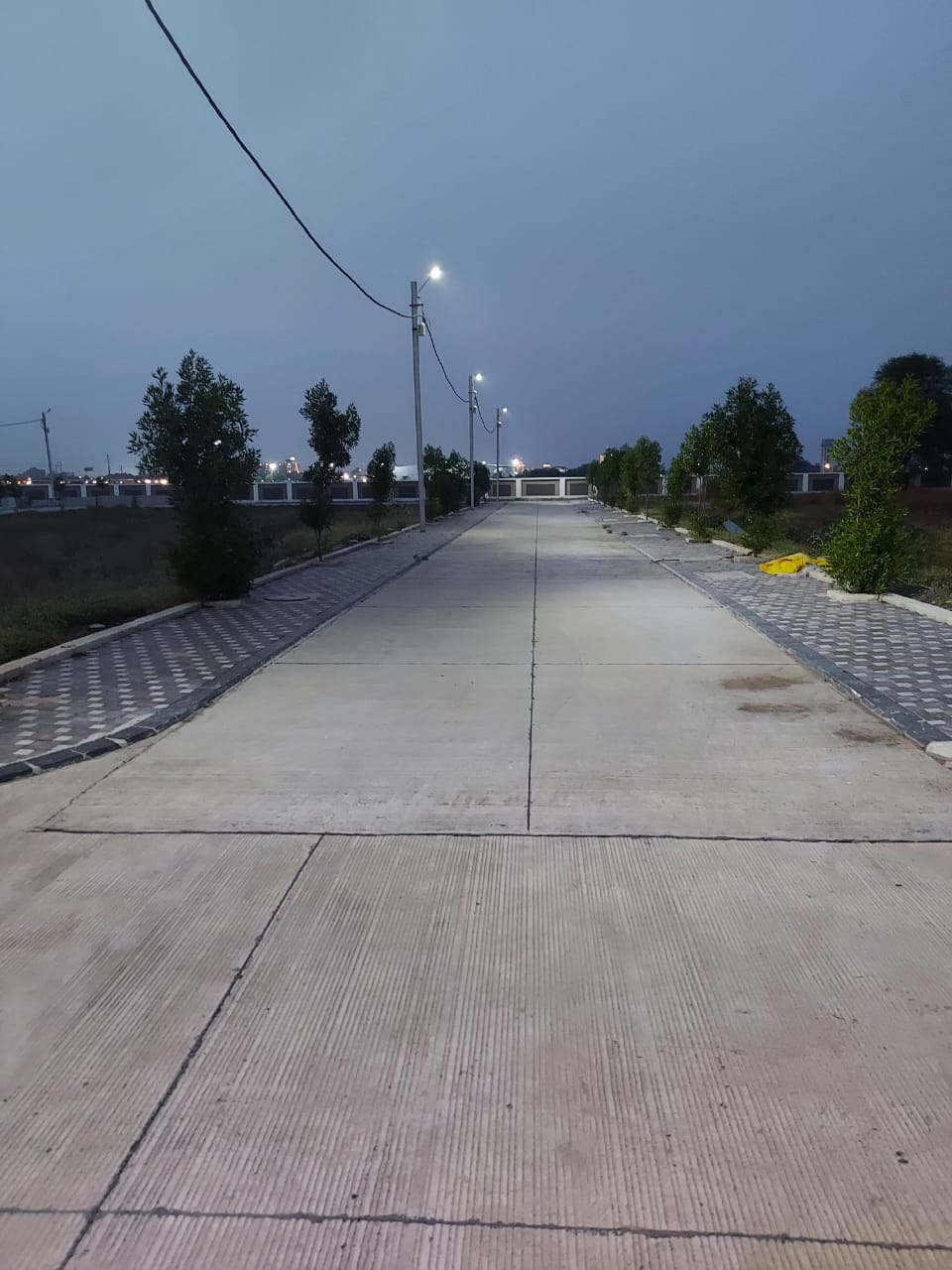 Road View of Solitaire Park